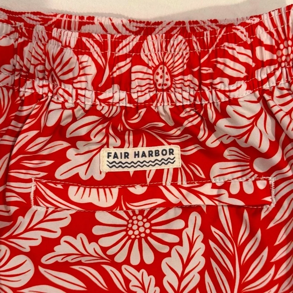 Fair Harbor The Anchor Swim Shorts Mens XL Liner Red Hawaiian Floral Trunks